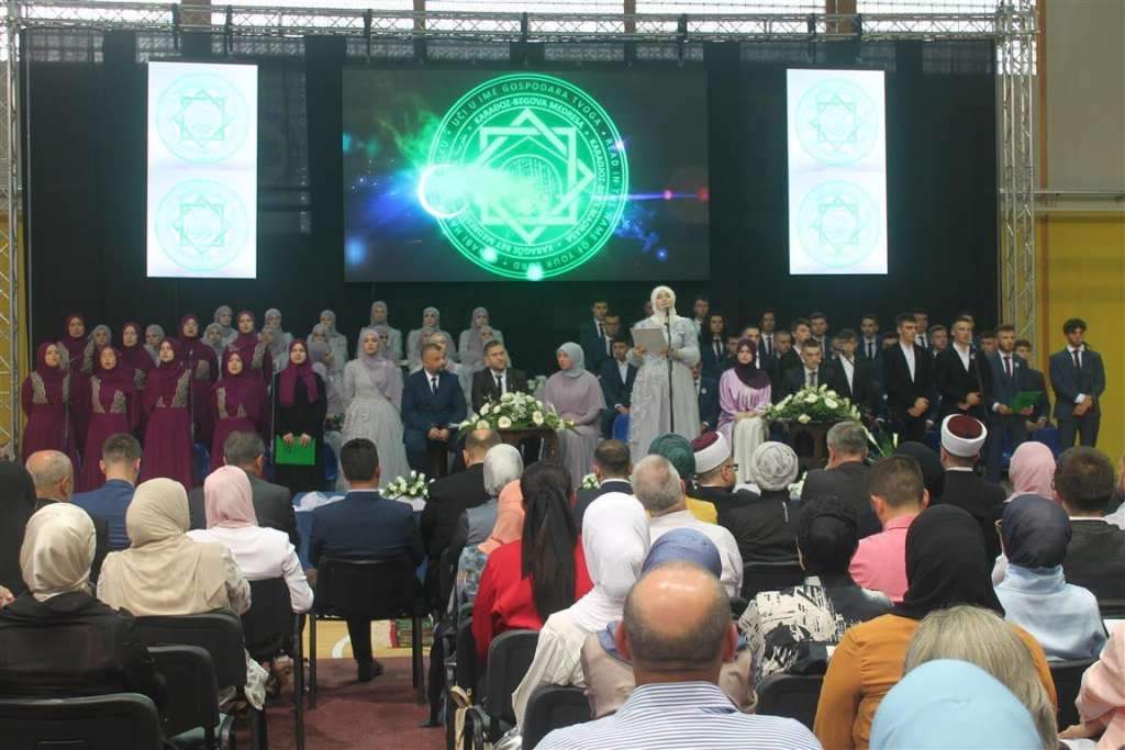 Mostar ispratio 378. generaciju Karađoz-begova medrese 